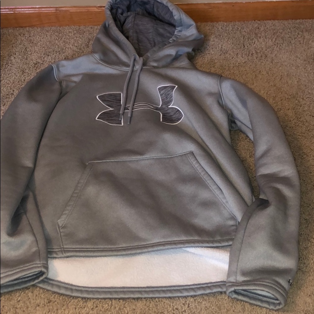 Grey under Armour hoodie